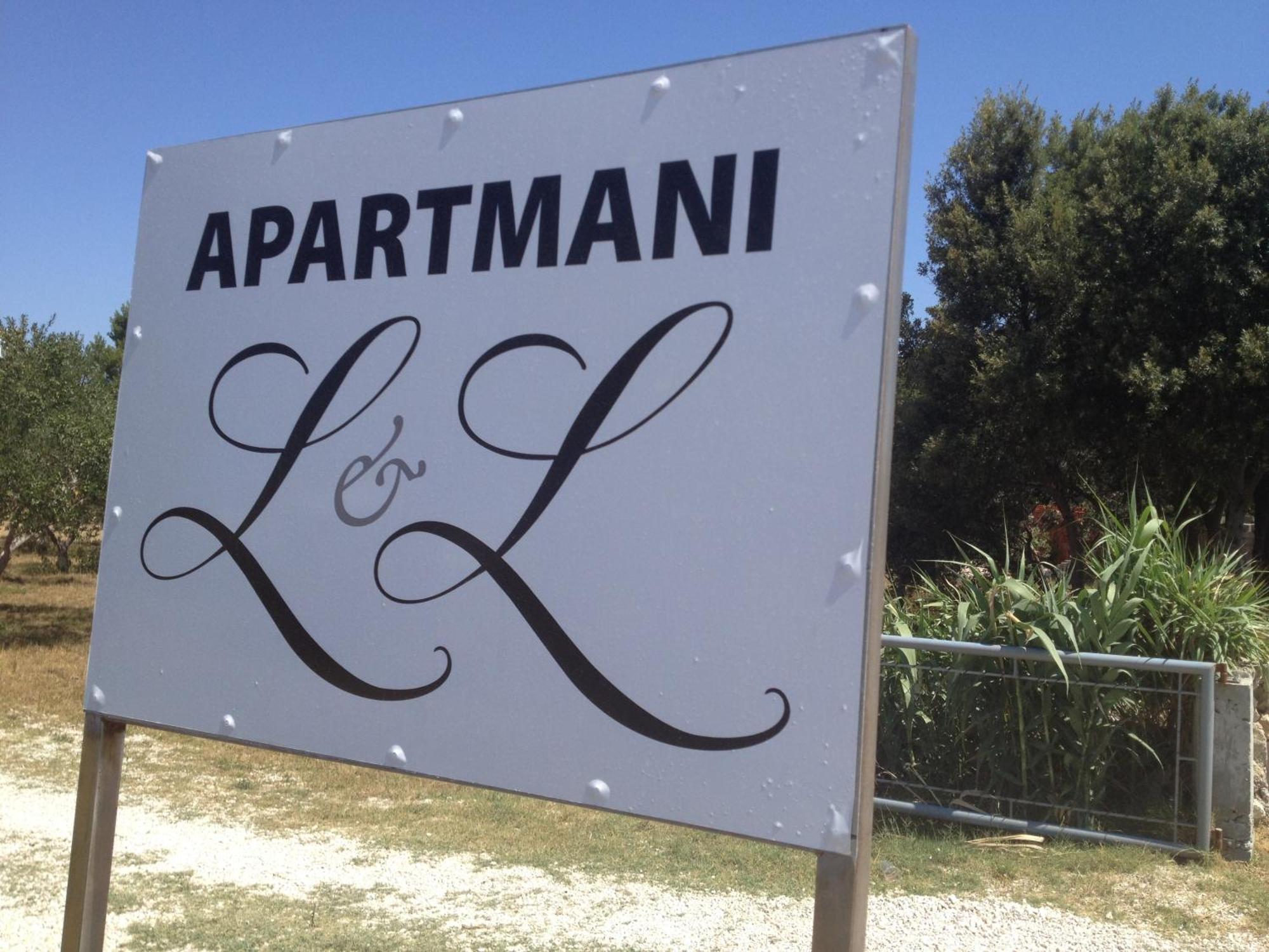 L&L Apartments Vir Kültér fotó